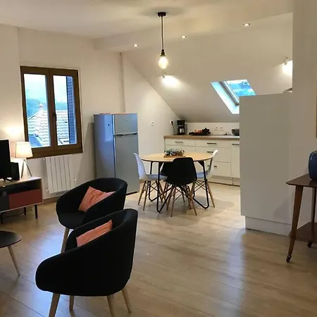 Le Coteau - Centre Ville, Jardin & Parking! Annecy